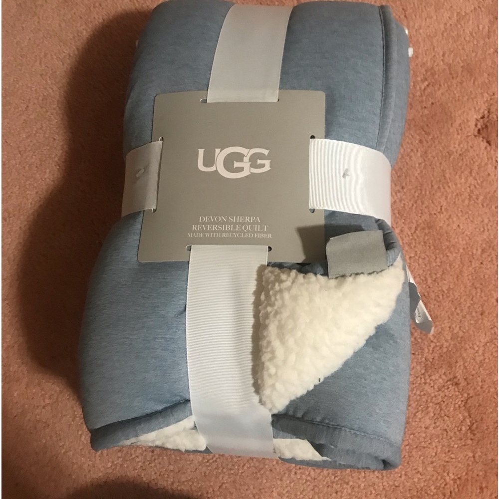 UGG reversible quilt made from recycled fiber (baby)